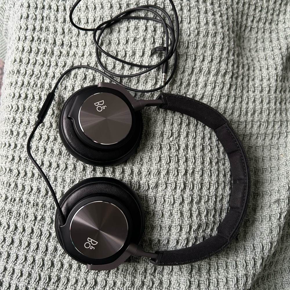 Bang & Olufsen Black Wired Over-Ear Headphones